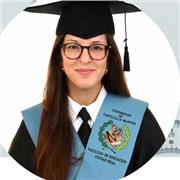 Profesora titulada en Educación Primaria con mención especial en Música imparte clases de forma online y presencial.